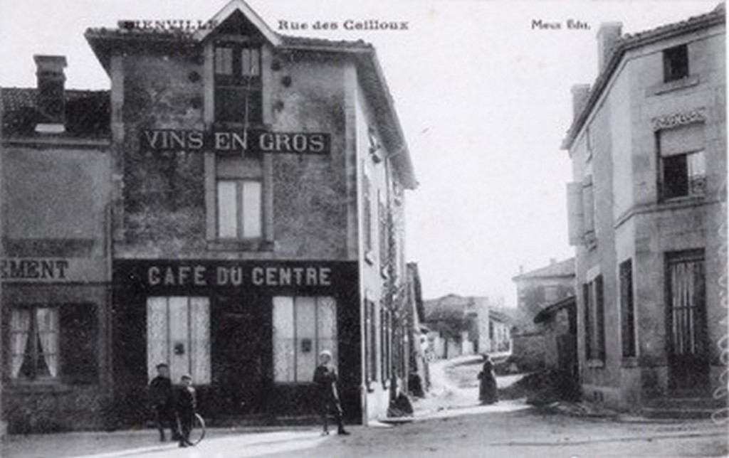 Rue des Pierres